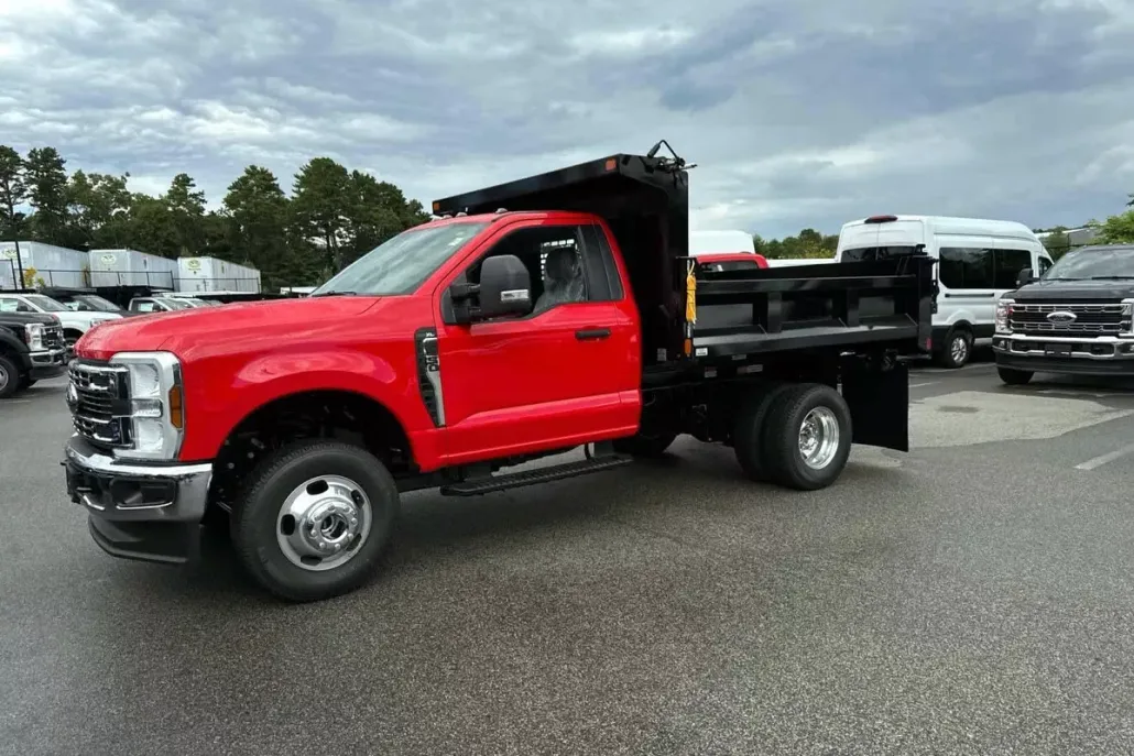 2025 Ford F-350 photo 1