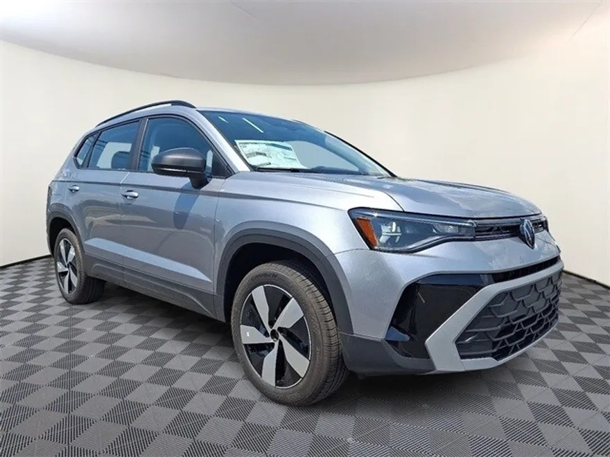 2025 Volkswagen Taos S photo 1