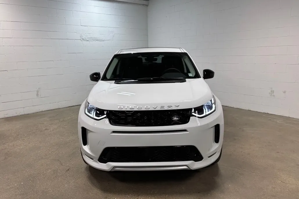 2025 Land Rover Discovery Sport S photo 1
