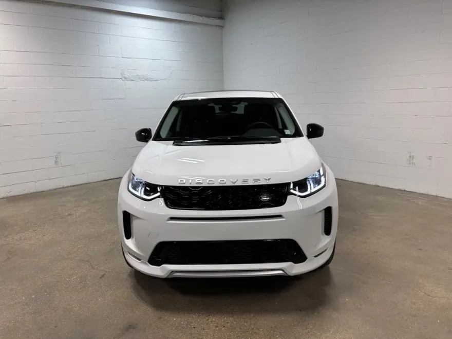 2025 Land Rover Discovery Sport S photo 1