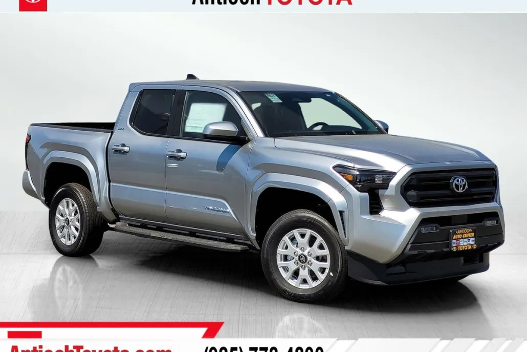 2025 Toyota Tacoma SR5 Double Cab photo 1