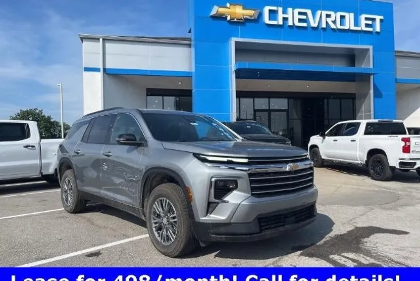 2025 Chevrolet Traverse photo 1