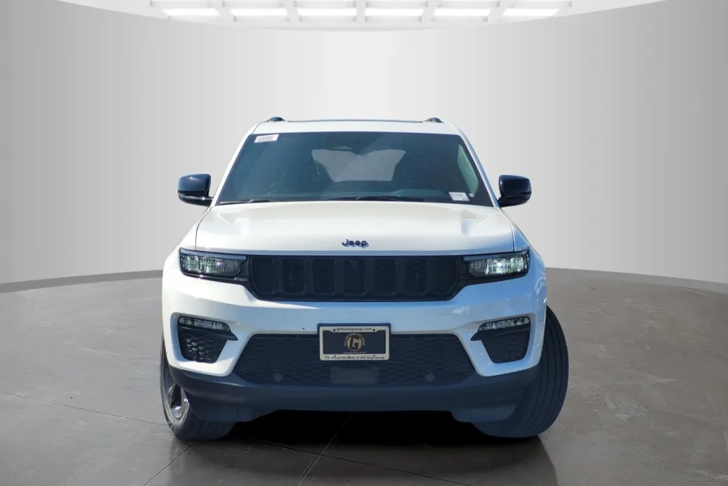 2025 Jeep Grand Cherokee Limited photo 1