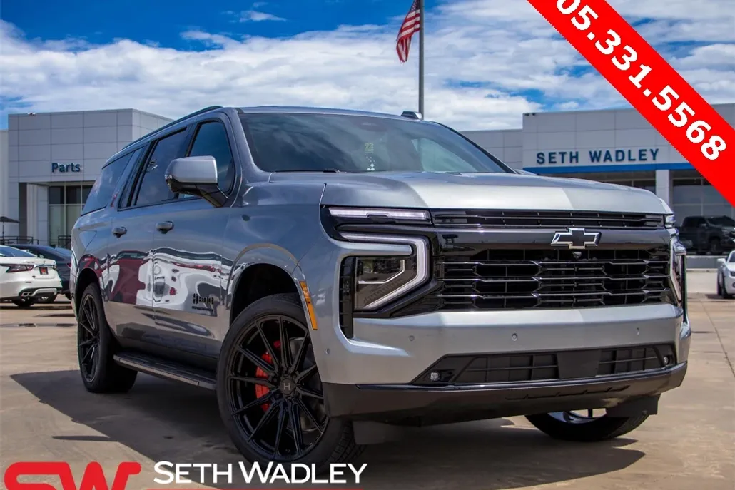 2025 Chevrolet Suburban RST photo 1