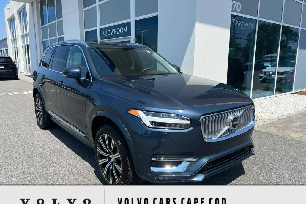 2025 Volvo XC90 Plus photo 1