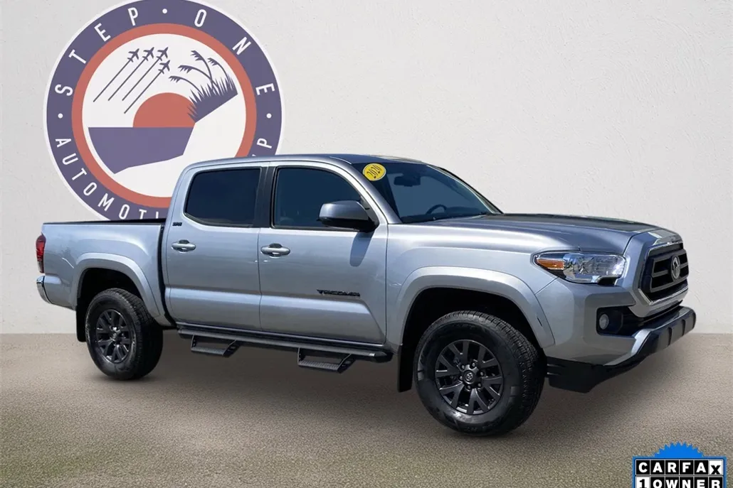 2023 Toyota Tacoma SR5 photo 1