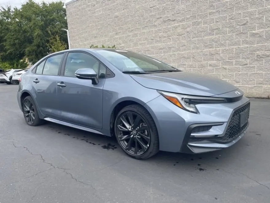 2023 Toyota Corolla XSE photo 1