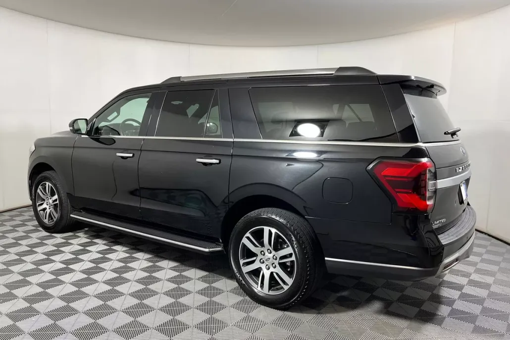 2023 Ford Expedition MAX Limited photo 1