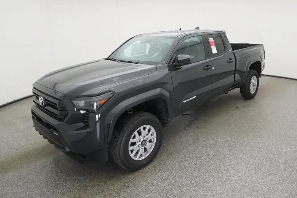 2025 Toyota Tacoma SR5 photo 1