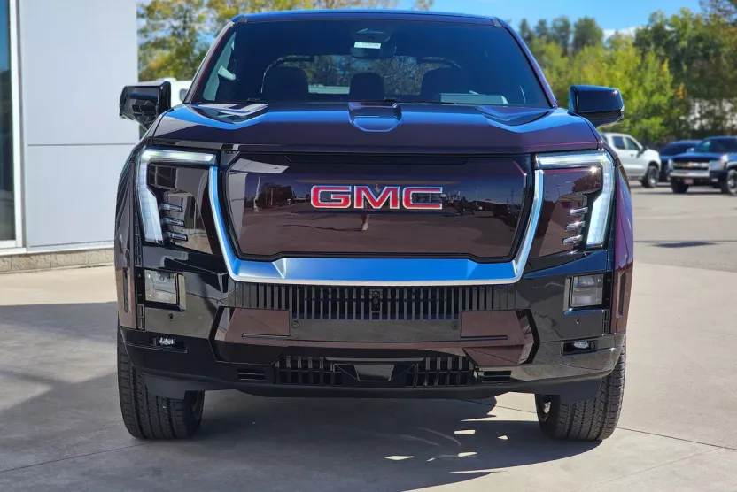 2026 Gmc Sierra EV Denali photo 1
