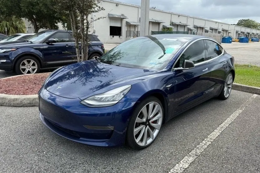 2018 Tesla Model 3 Performance photo 1