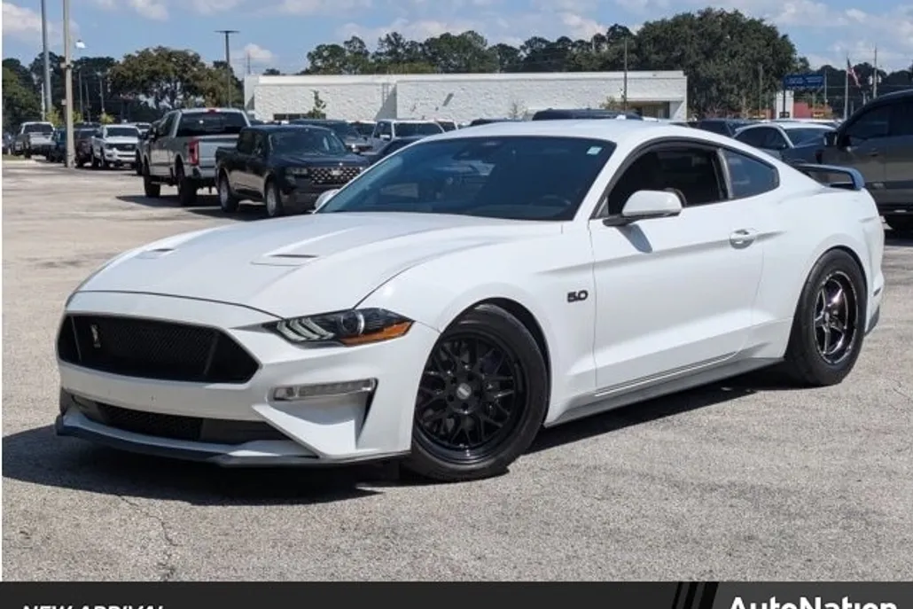 2021 Ford Mustang GT photo 1