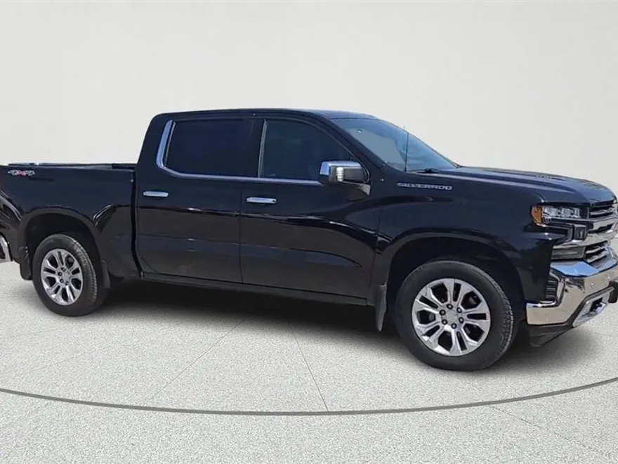 2019 Chevrolet Silverado 1500 LTZ photo 1