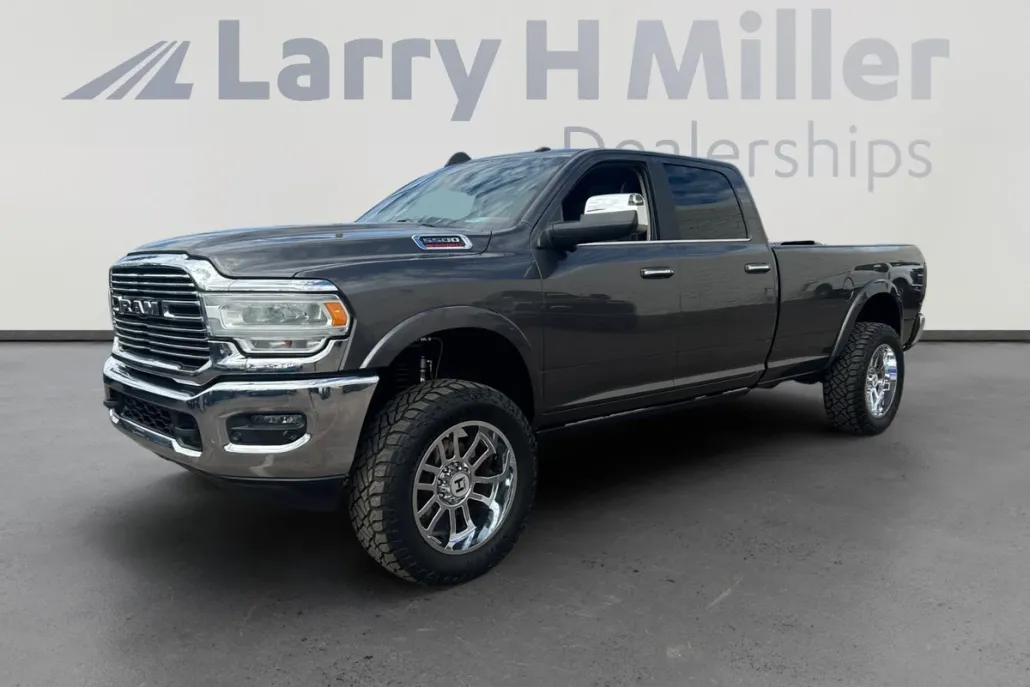 2019 Ram 3500 Laramie photo 1
