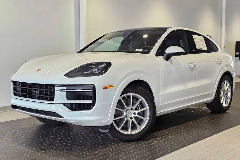 2024 Porsche Cayenne Base photo 1