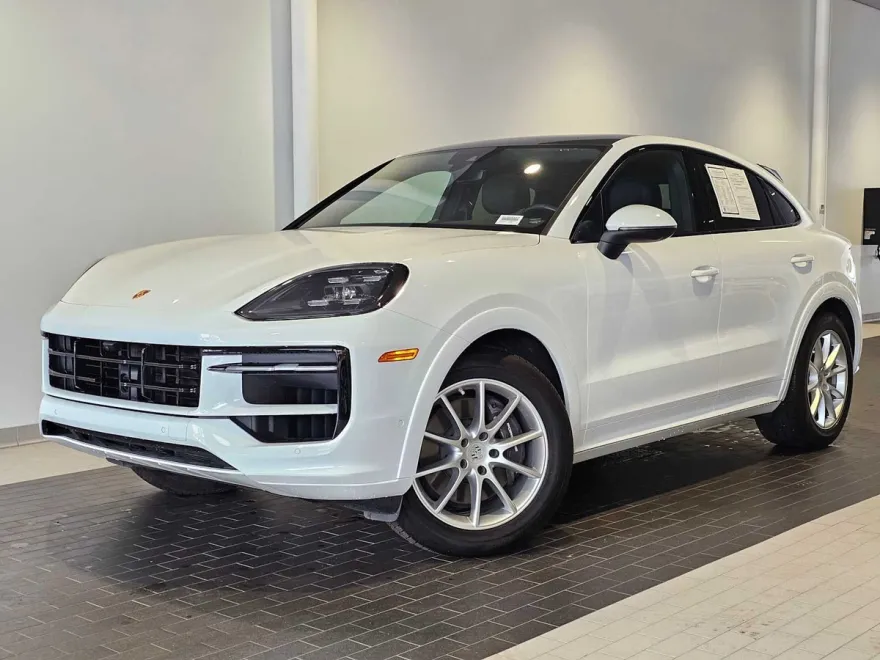 2024 Porsche Cayenne Base photo 1