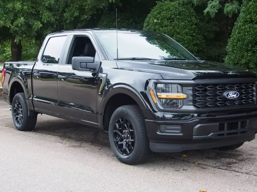 2025 Ford F-150 STX photo 1