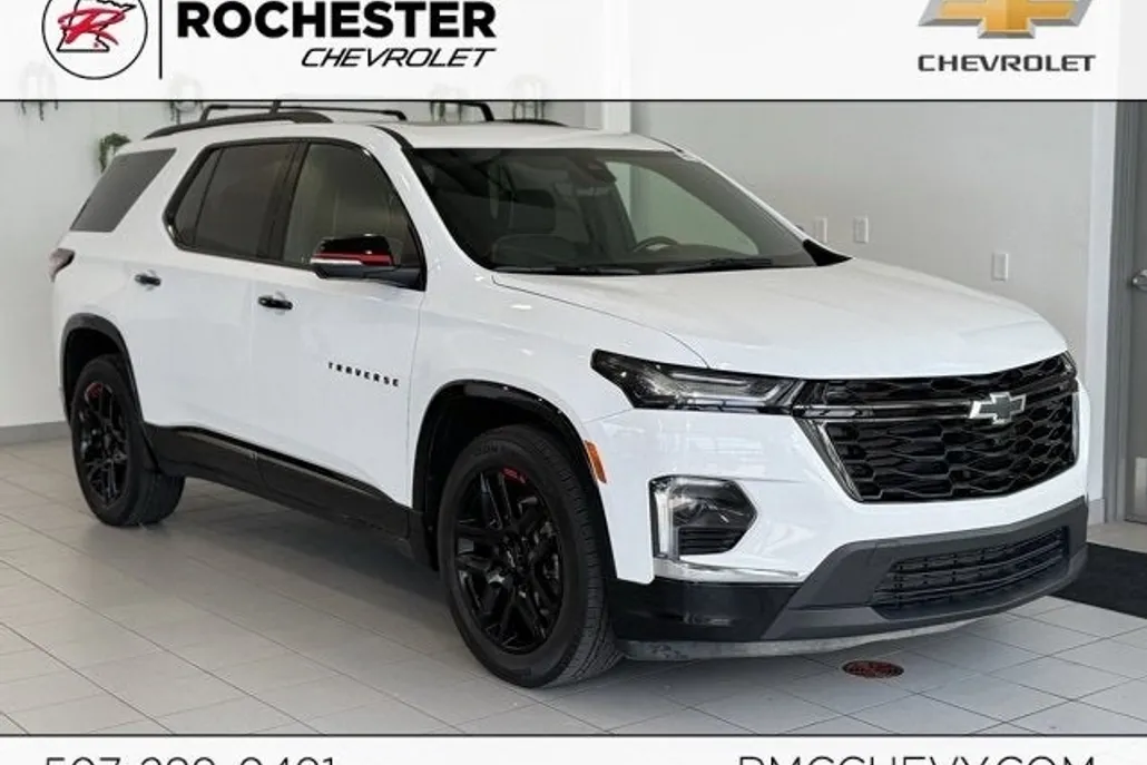 2023 Chevrolet Traverse Premier photo 1
