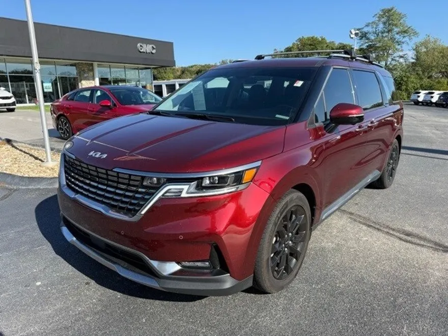 2023 Kia Carnival SX Prestige photo 1