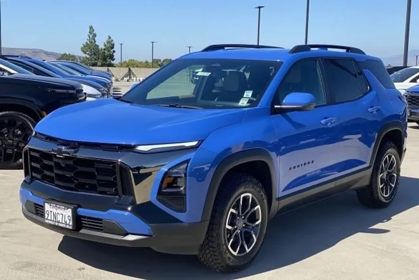 2025 Chevrolet Equinox ACTIV photo 1