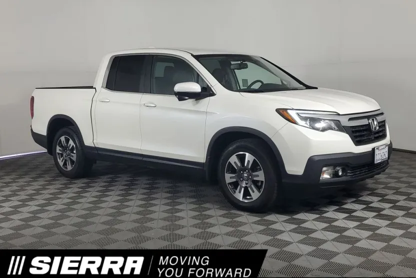 2017 Honda Ridgeline RTL-T photo 1