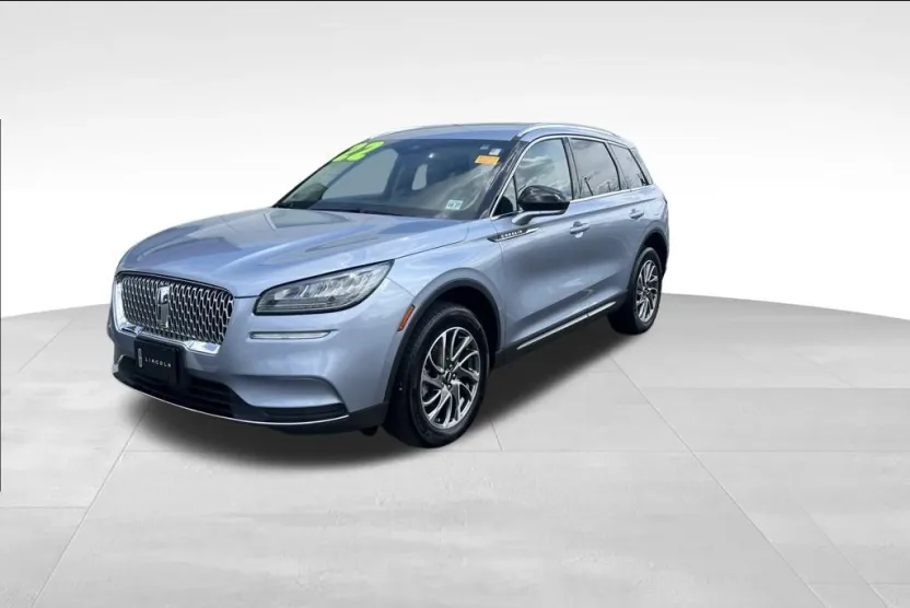 2022 Lincoln Corsair Standard photo 1
