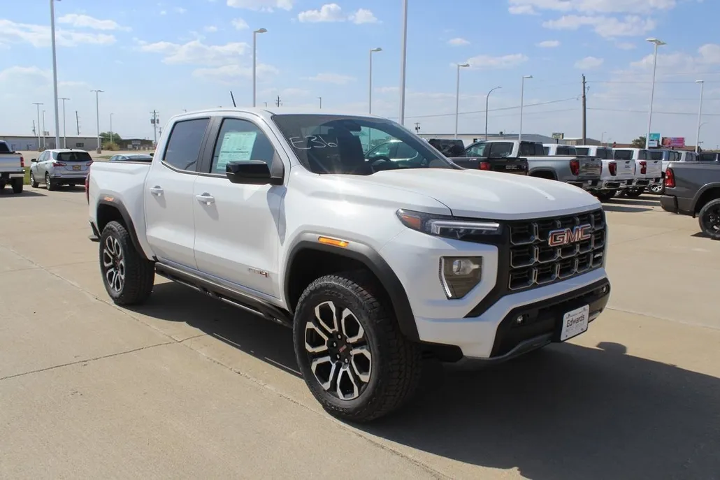 2025 Gmc Canyon AT4 photo 1