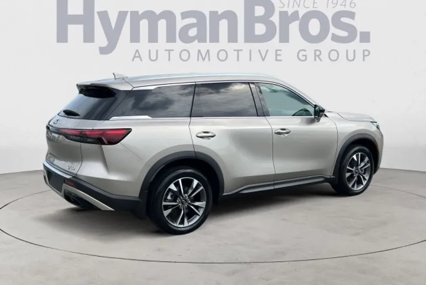2023 Infiniti QX60 Luxe AWD photo 1