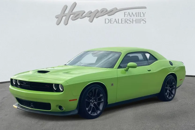 2023 Dodge Challenger R/T Scat Pack photo 1