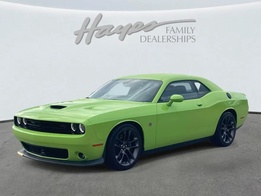 2023 Dodge Challenger R/T Scat Pack photo 1