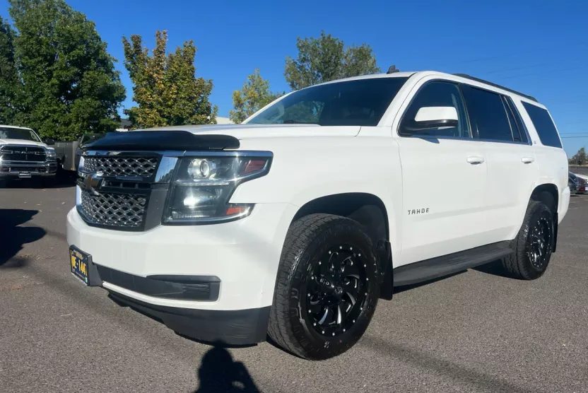 2015 Chevrolet Tahoe LT photo 1