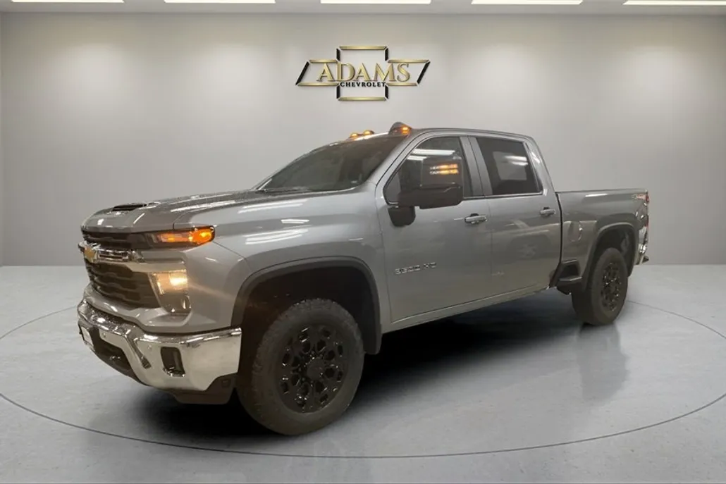 2025 Chevrolet Silverado 2500HD LT photo 1
