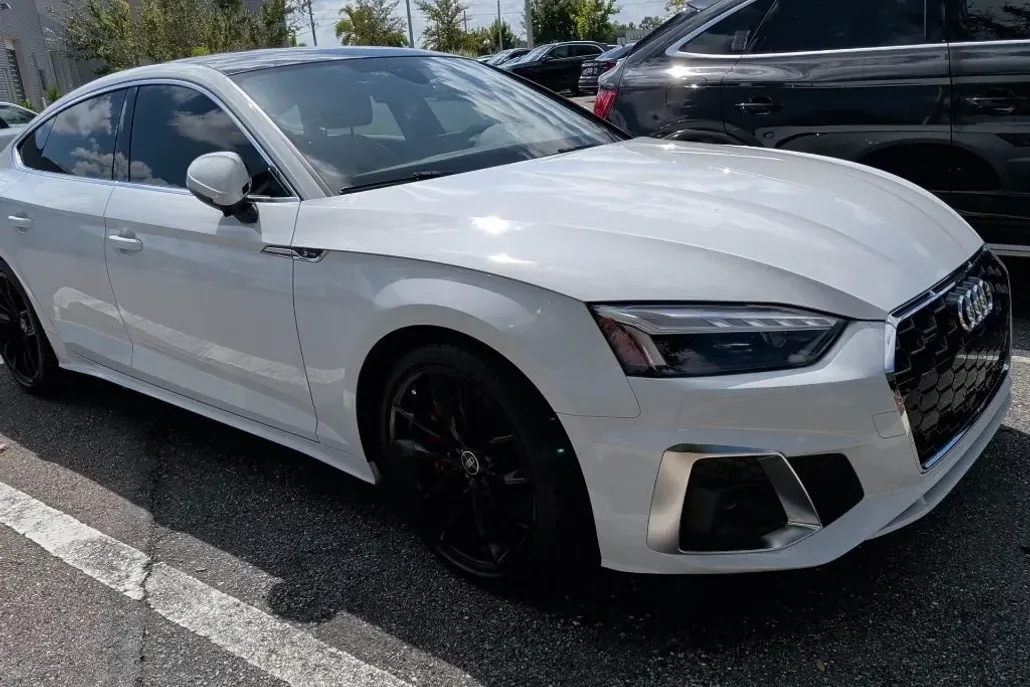 2023 Audi A5 45 S line Premium Plus Quattro photo 1