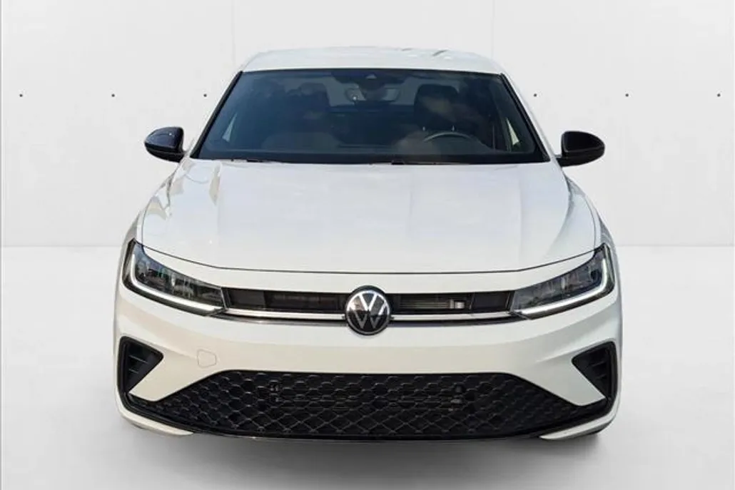 2025 Volkswagen Jetta Sport photo 1