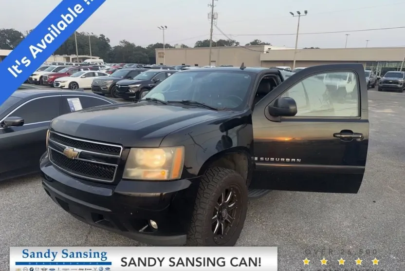 2007 Chevrolet Suburban LT photo 1