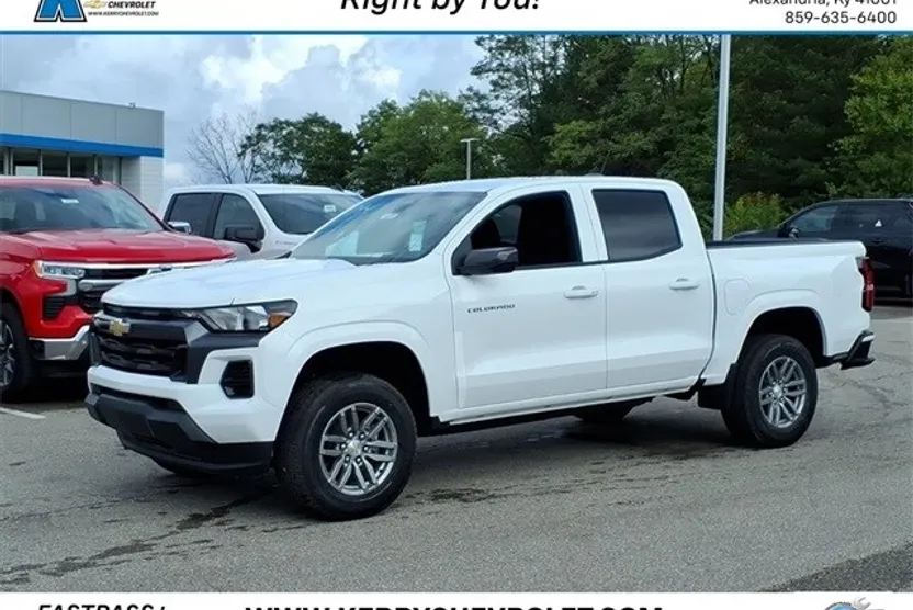 2026 Chevrolet Colorado LT photo 1