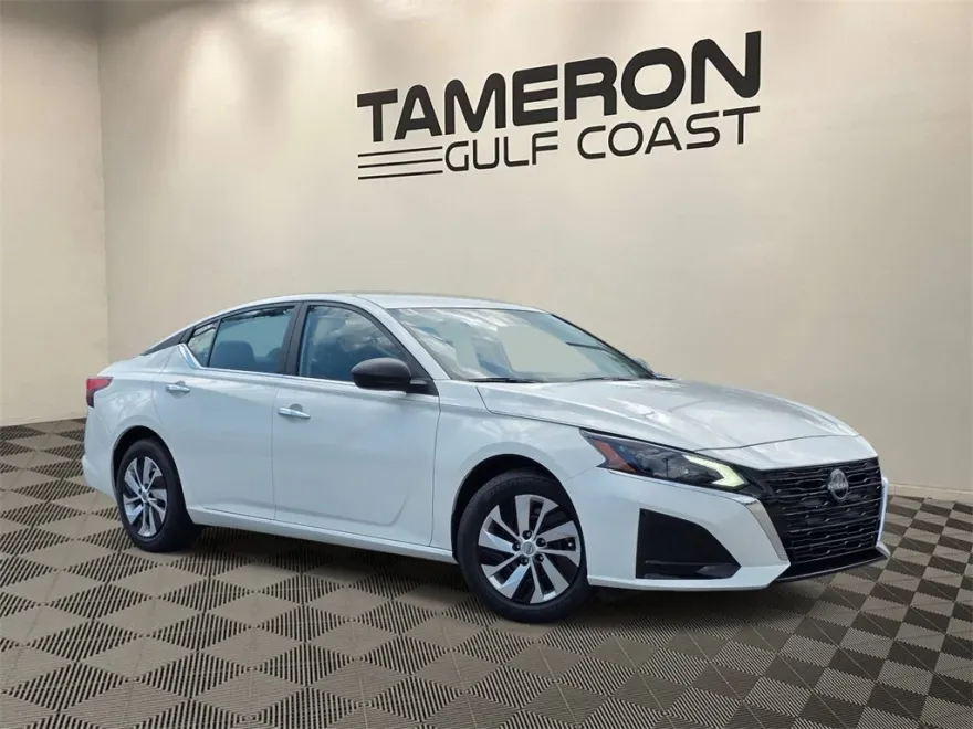 2025 Nissan Altima 2.5 S photo 1