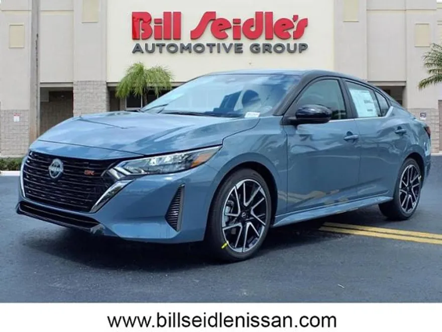 2025 Nissan Sentra SR photo 1