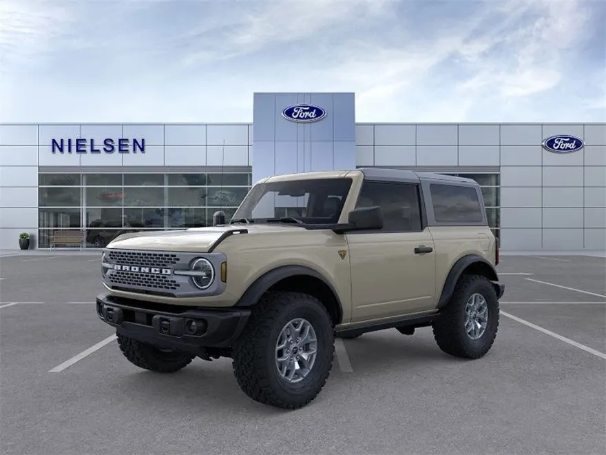 2025 Ford Bronco Badlands photo 1
