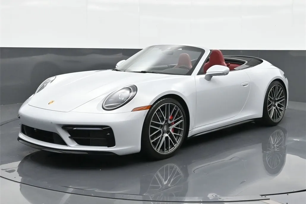 2024 Porsche 911 S photo 1