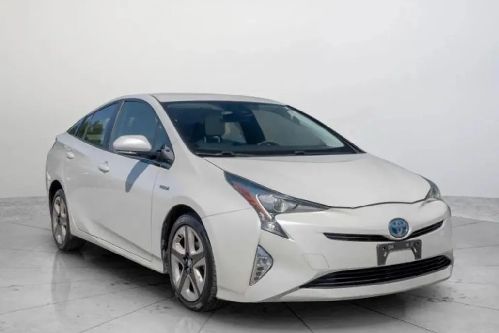 2016 Toyota Prius Two Eco photo 1