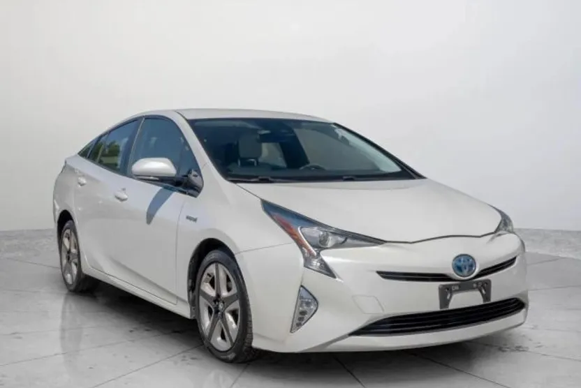 2016 Toyota Prius Two Eco photo 1