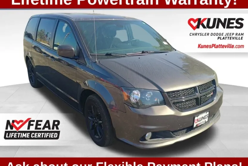 2019 Dodge Grand Caravan SE Plus photo 1