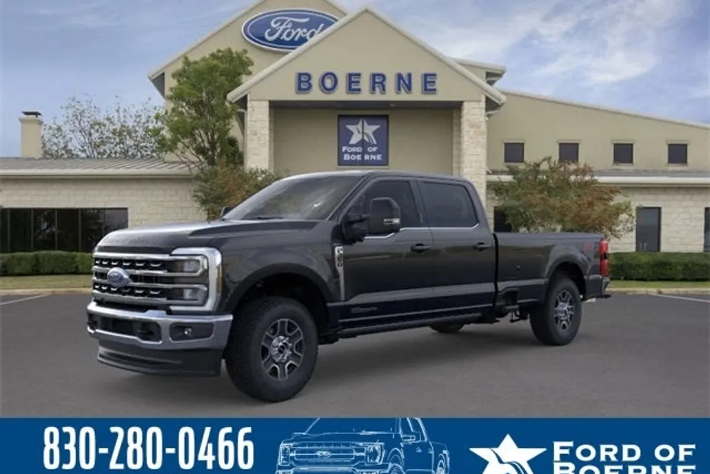 2025 Ford F-350 Lariat photo 1