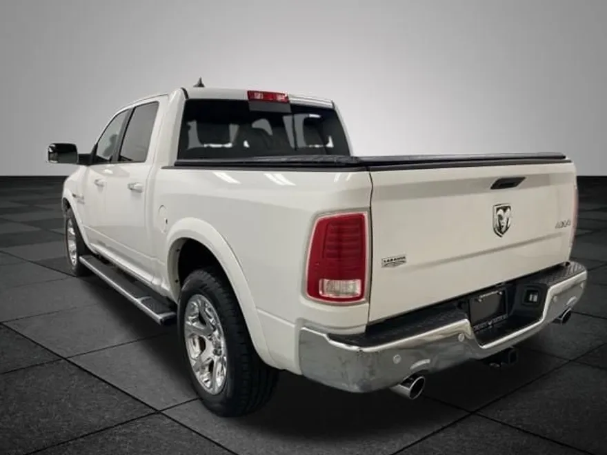 2018 Ram 1500 Laramie photo 1