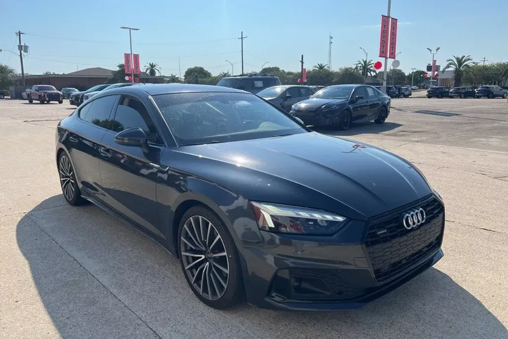 2022 Audi A5 Quattro Premium Plus photo 1