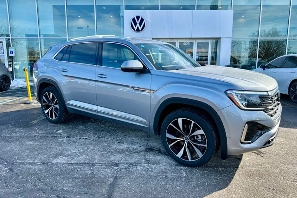 2025 Volkswagen Atlas Cross Sport SEL Premium R-Line photo 1