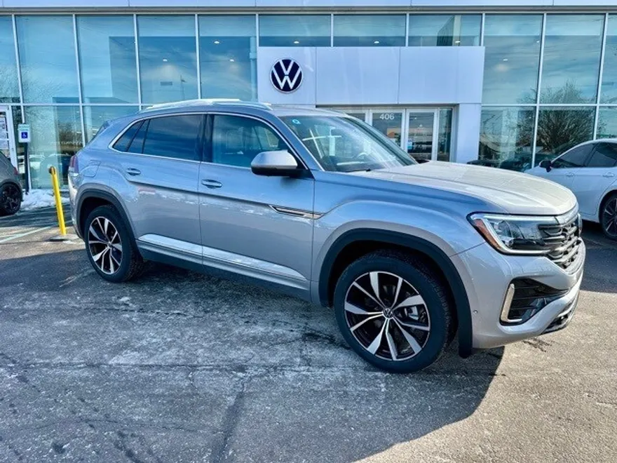 2025 Volkswagen Atlas Cross Sport SEL Premium R-Line photo 1