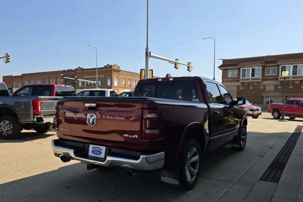 2021 Ram 1500 Limited photo 1