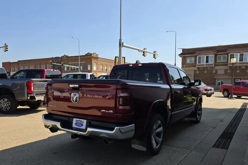 2021 Ram 1500 Limited photo 1